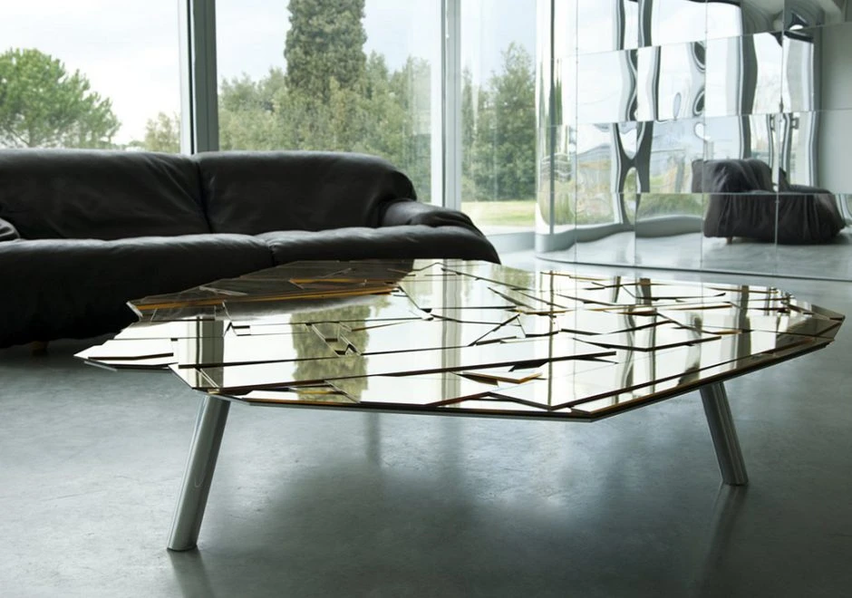 Mesa de centro design Brasília com pés em alumínio polido e tampo com placas de metacrilato Colorflex - foto 2