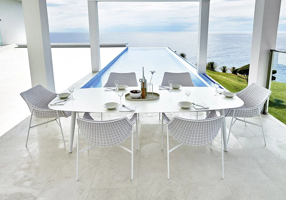 Mesa de jantar Ellisse com estrutura em alumínio pintado e tampo em cerâmica ou laminado - foto 4