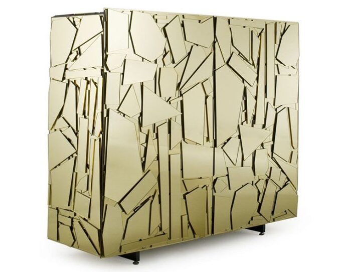 Armário Scrigno com estrutura de madeira revestida com fragmentos de Colorflex. Parte interna laqueada com tinta metalizada da mesma - foto 1