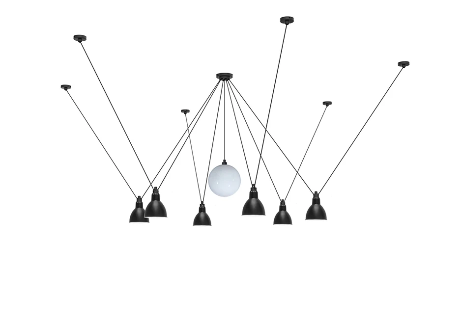 Luminária de teto Les Acrobates de Gras 327 com globo central de vidro branco e 6 cúpulas de aço pretas - foto 1