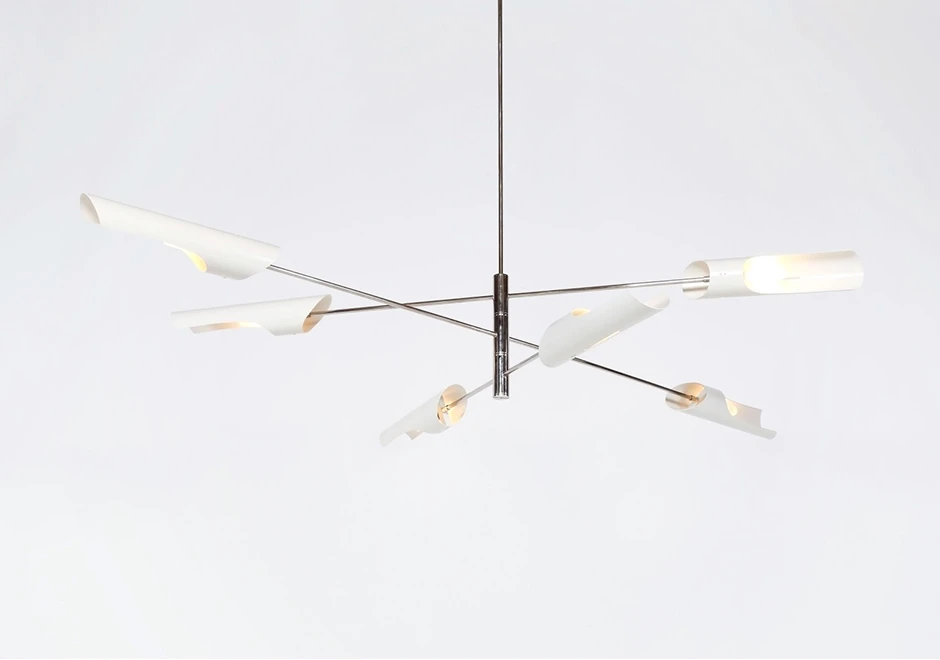 Luminária de teto Torroja Cross com duas hastes de aço em cruz e cúpulas de alumínio articuladas - foto 4