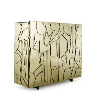 Armário Scrigno com estrutura de madeira revestida com fragmentos de Colorflex. Parte interna laqueada com tinta metalizada da mesma