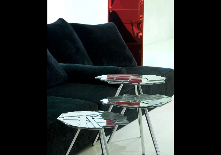 Mesas mosaico BRASILIA com pés em alumínio polido e tampo com placas de metacrilato Colorflex (acrílico espelhado) - foto 2