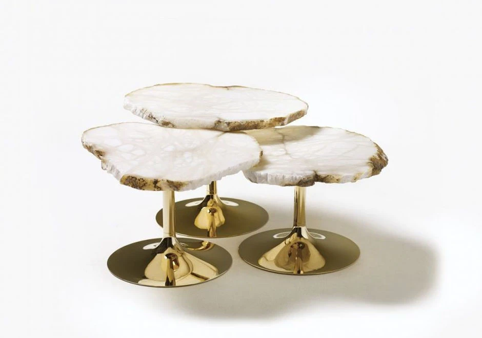 Mesa de designer CICLADI com base em aço escovado e acabamento brilhante em ouro, paládio ou rutênio. Tampo de alabastro - foto 2