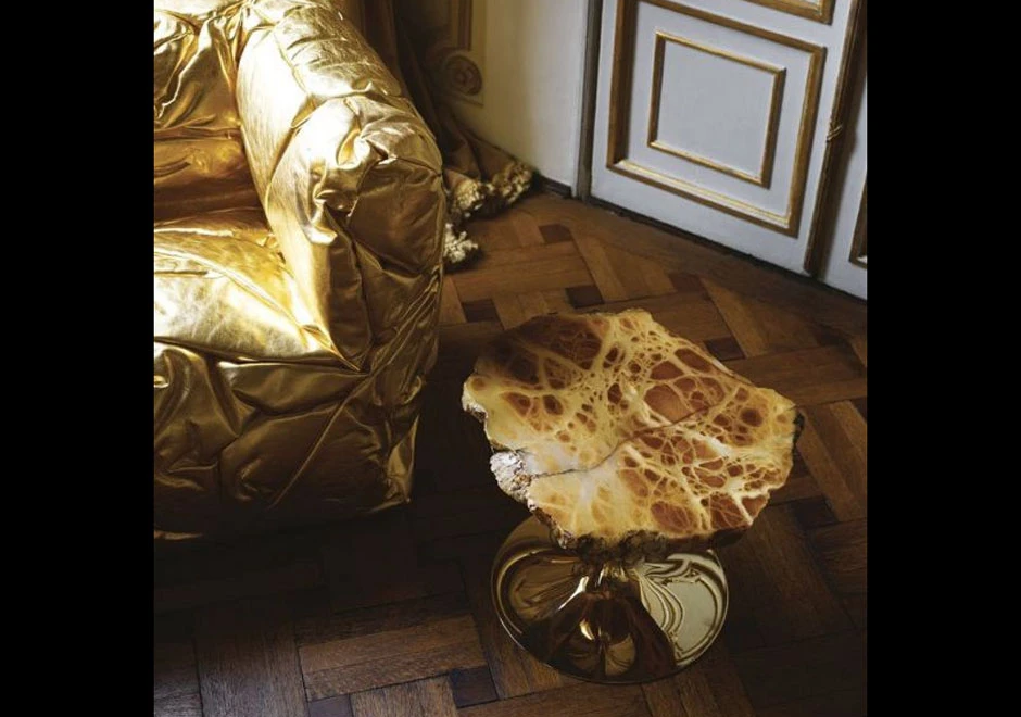 Mesa de designer CICLADI com base em aço escovado e acabamento brilhante em ouro, paládio ou rutênio. Tampo de alabastro - foto 8