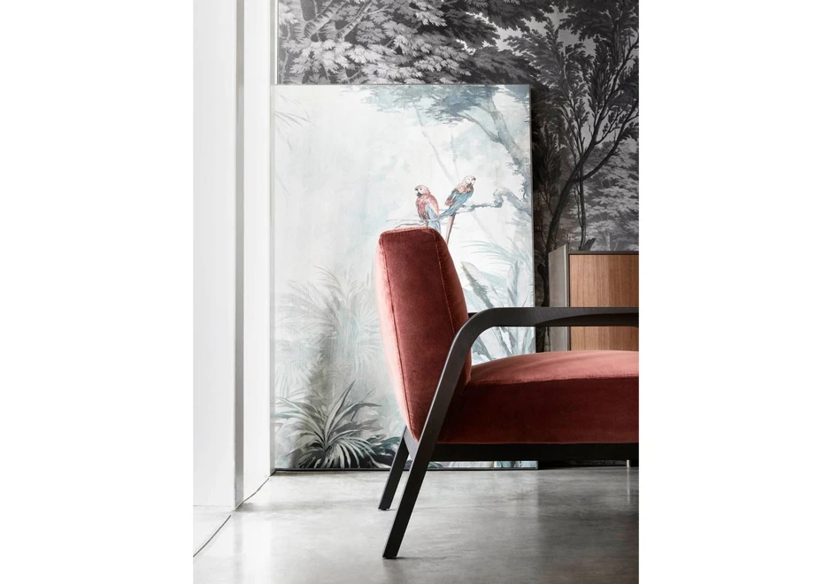 Poltrona baixa TARSIA, por Matteo Nunziati, com estrutura de madeira e estofado com capa removível de couro ou tecido - foto 2