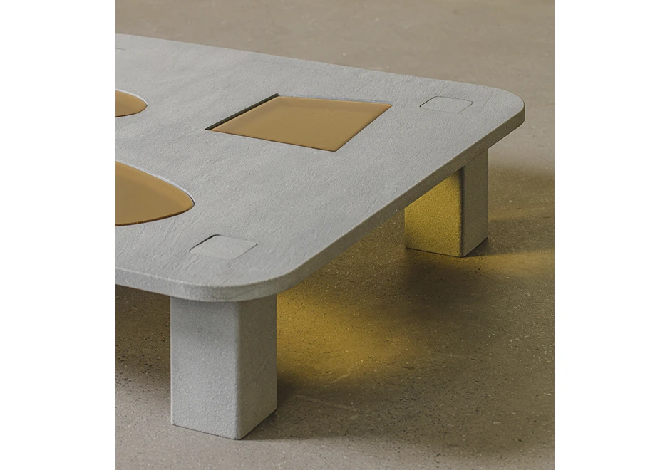 Mesa de centro Janelas 3 em mármore, quartzito ou granito esculpido. Tampo em três formas geométricas vazadas - foto 2