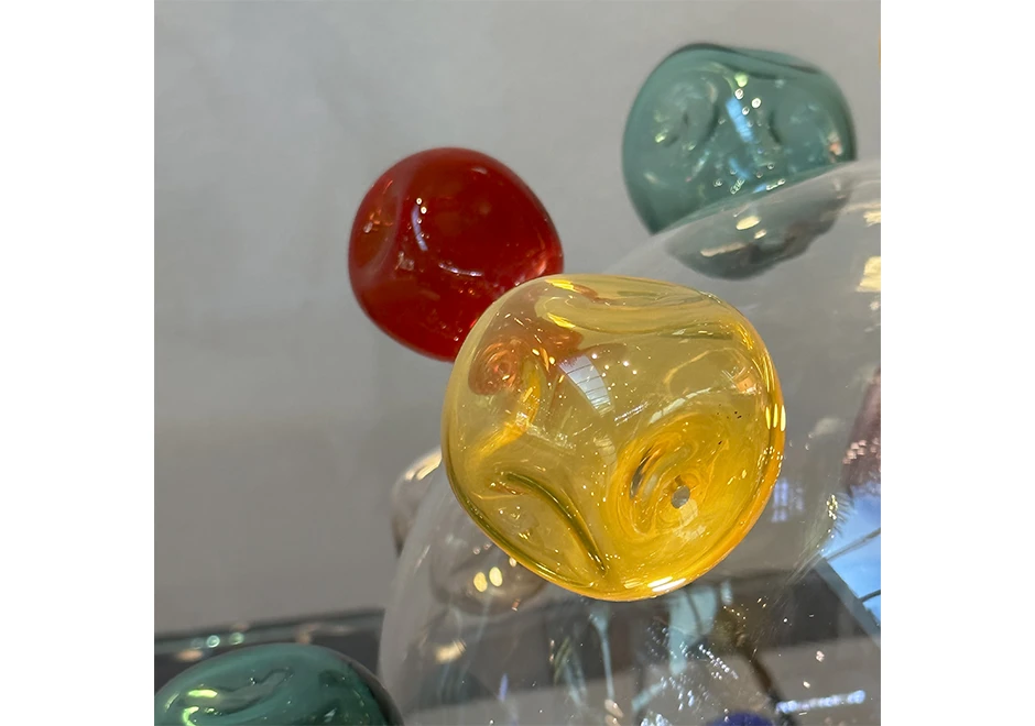 Luminária de mesa Candy Crush em vidro soprado com detalhes coloridos - foto1