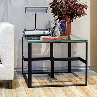 Mesa de apoio Trama com pés em aço carbono e pintura eletrostática. Tampo em vidro ou mármore foto 5