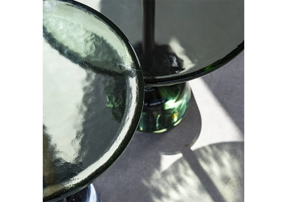 Mesa de apoio Pina com de latão ou aço e tampo em vidro fundido transparente ou colorido - foto 2