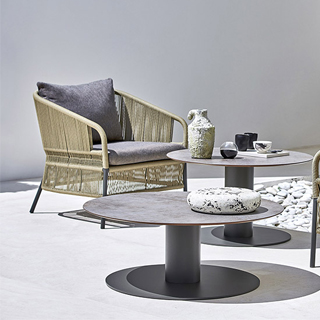 Poltrona externa CRICKET com estrutura de alumínio e assento revestido com fibra sintética trançada à mão - foto5