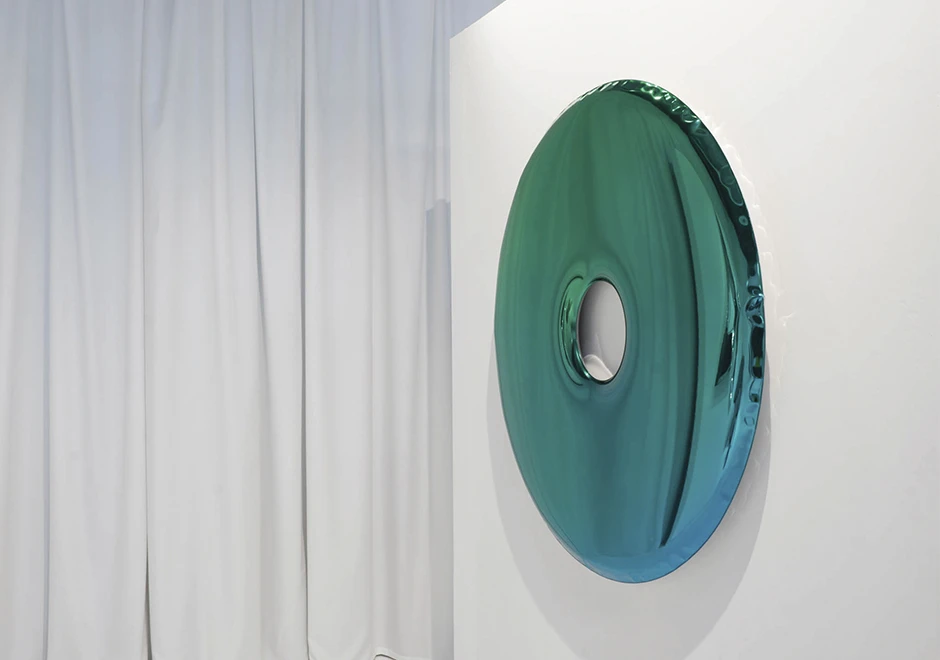 Espelho Rondo em aço inox polido e disponível no tom "natural" e várias cores - foto 1