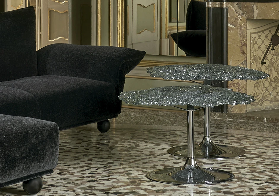 Mesa de designer DIAMANTE com base em aço polido e tampo em fios de policarbonato translúcidos, tramados à mão - foto 3