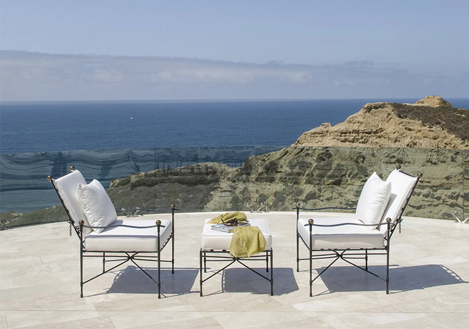 Poltrona externa Amalfi com estrutura de aço inoxidável e pintura eletrostática especial Januscoat - foto1