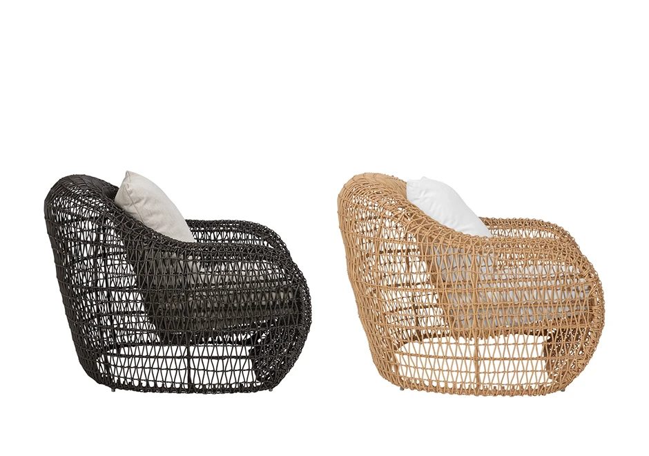 Poltrona externa BALOU com estrutura de aço com pintura eletrostática coberta por fibra sintética de diferentes tons trançada à mão. foto6