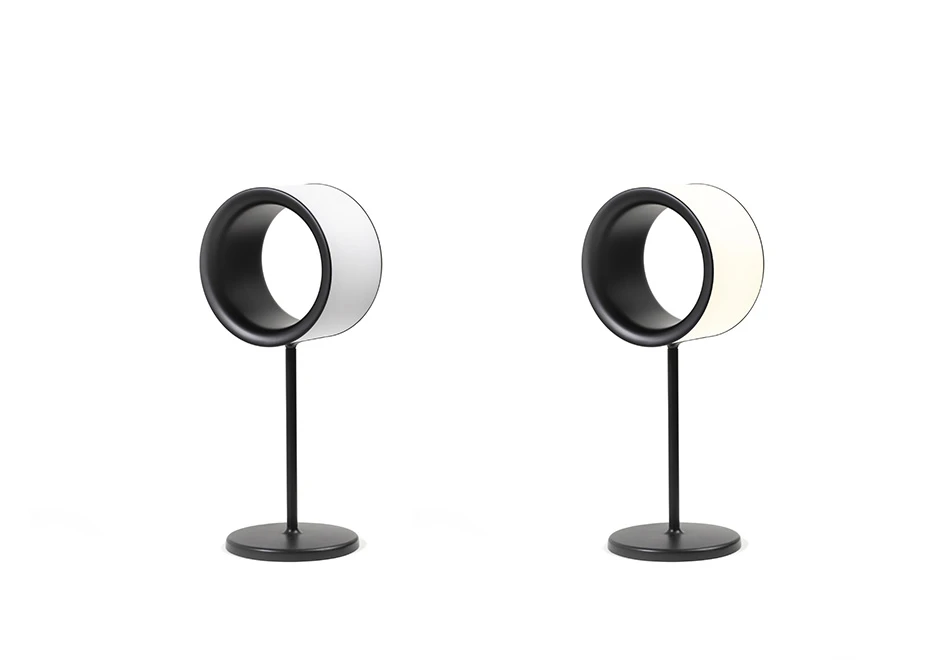 Luminária de mesa Lost em plástico ABS pintado com difusor multi-led. Base em alumínio fundido e haste de aço - foto 3