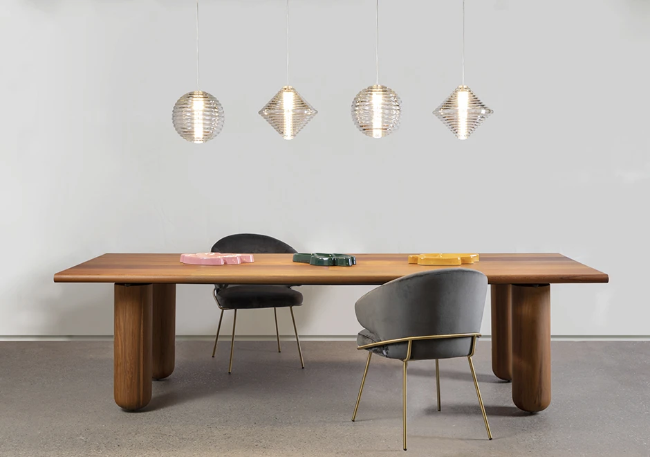 Luminária de teto Press em vidro canelado nos formatos de cone e esfera foto 2