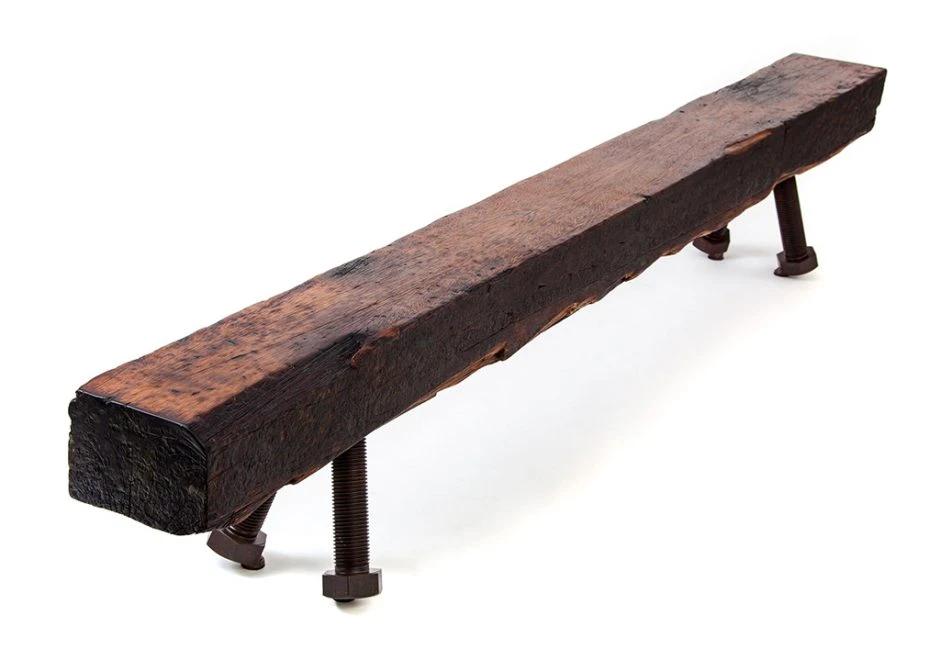 Banco peça única Cavalo em madeira dormente de trilho de trem e pés de parafuso de aço - foto 2