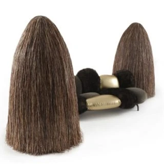 Armário Cabana com estrutura e cinco prateleiras de metal laqueado, revestida por fios de ráfia sintética