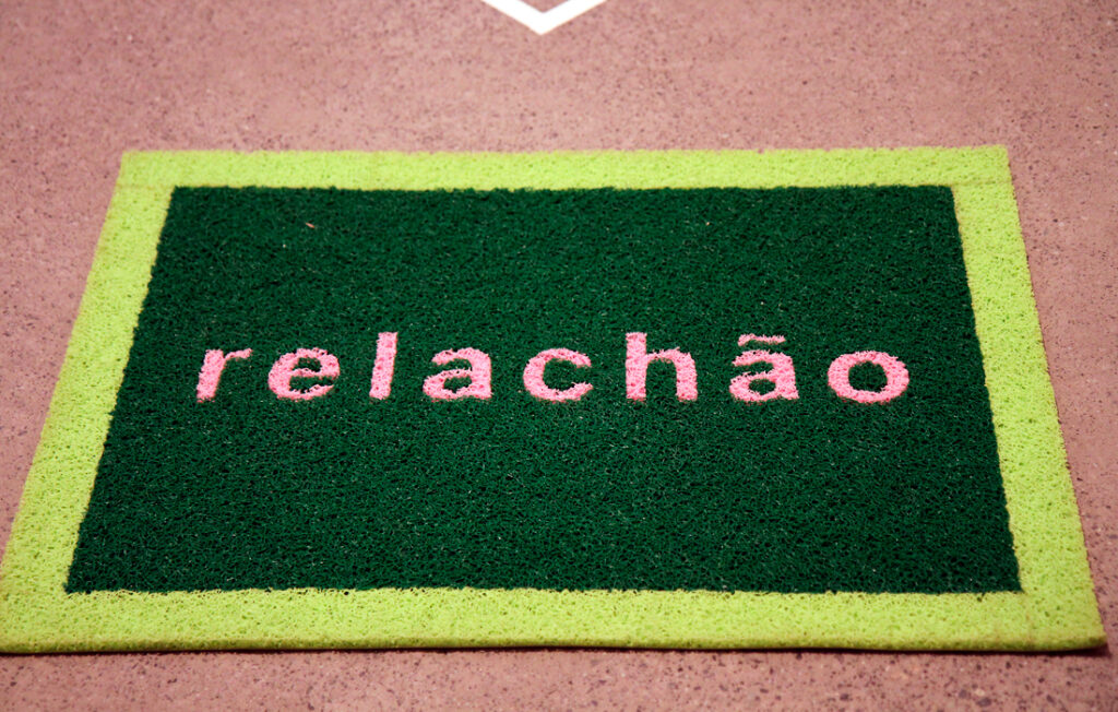 Exposição Entre em Cena - Jacqueline Terpins 2012