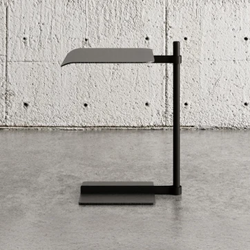 Mesa de apoio Galaxy com estrutura de metal e microtextura preta, tampo em Carvalho preto