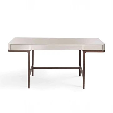 Escrivaninha Victor com estrutura em madeira Carvalho, acabamento carbono ou tabaco e três gavetas