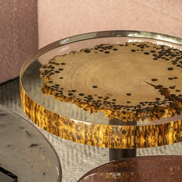 Tampo da mesa de apoio Mareale, de madeira de choupo e resina transparente