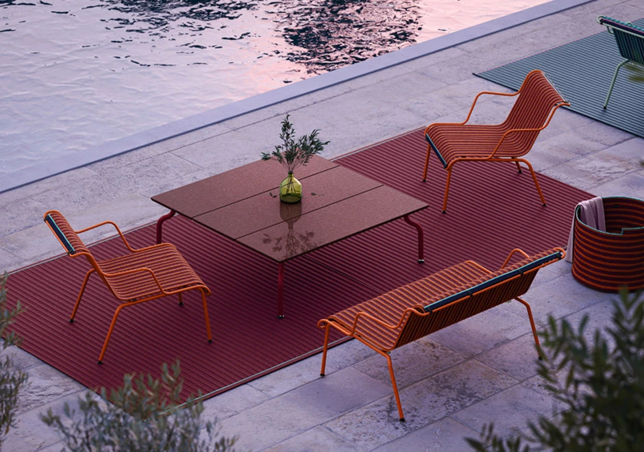 Poltrona e mesa de centro South, por Konstantin Grcic para Magis Design