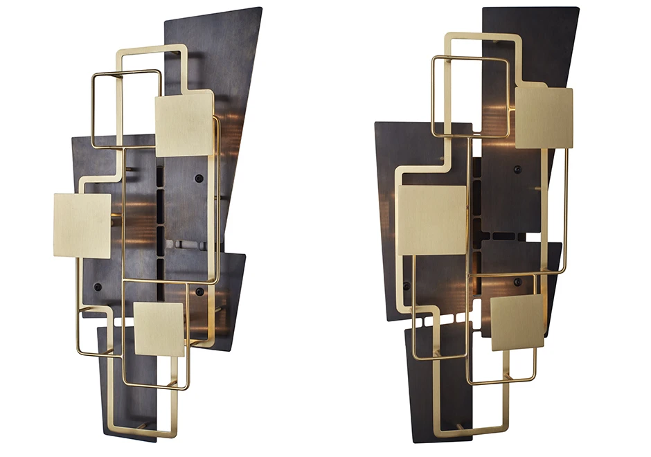 Imagem detalhada da luminária de parede Map 2 da DCW Éditions, em aço e latão com design geométrico.