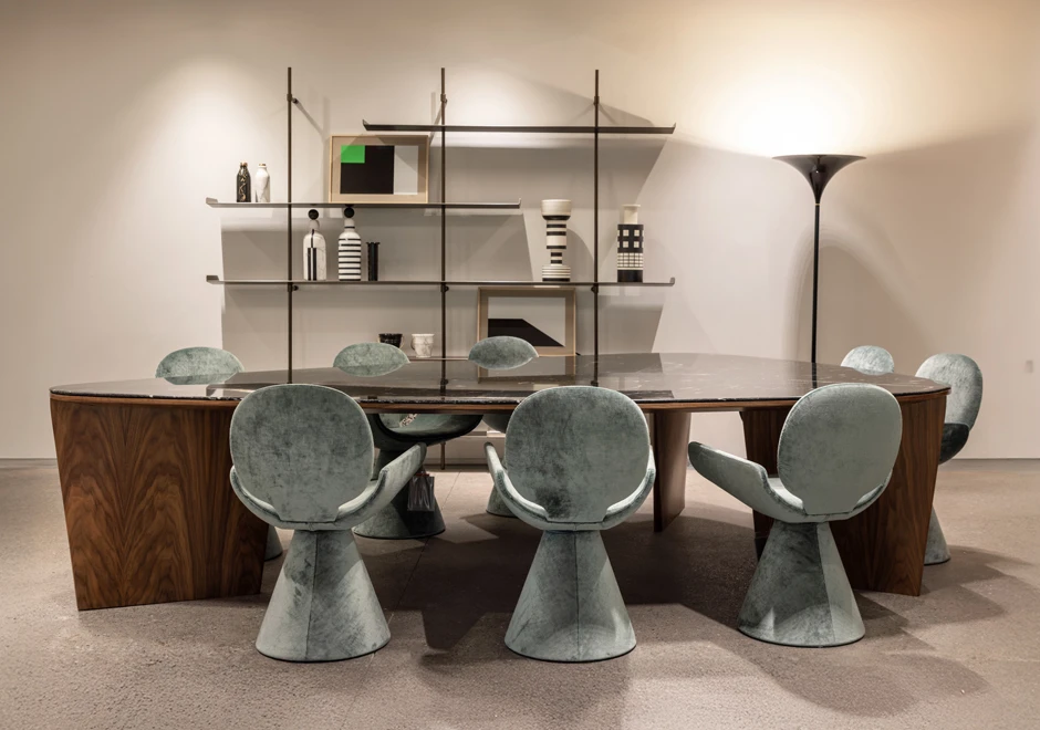 Sala de jantar com mesa Slice.