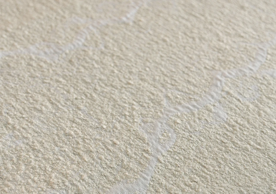 O tecido Amazônia da Fio, da Coleção Biomas, com tingimento manual, proporciona um efeito orgânico com variações ricas em texturas. Nas cores cru e beige.