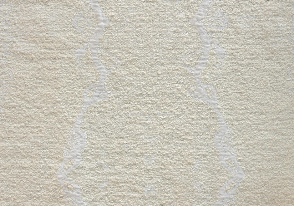 Tecido Amazônia da Fio: inspirado na floresta tropical, feito com algodão e tingimento natural. Nas cores cru e beige.