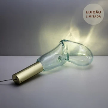 Luminária de mesa Sólido Etéreo 02