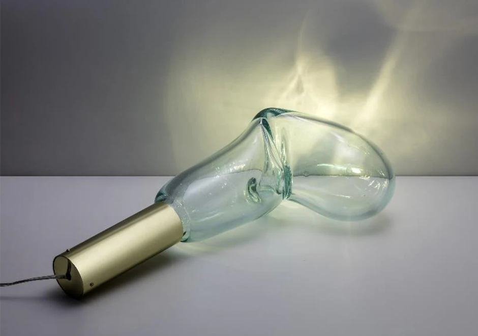 Luminária de mesa Sólido Etéreo 02