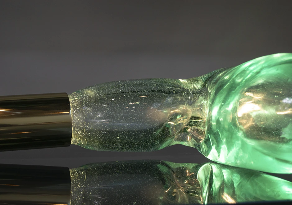 Detalhes da luminária de mesa Sólido Etéreo 02