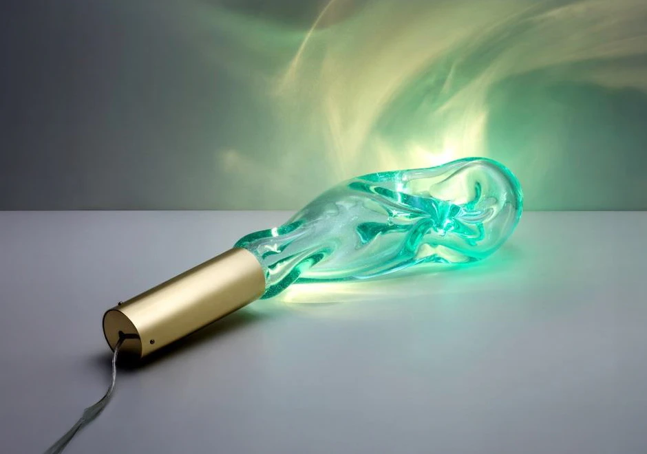 Luminária de mesa Sólido Etéreo 04