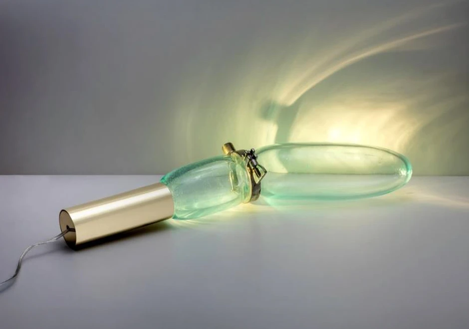 Luminária de mesa Sólido Etéreo 05