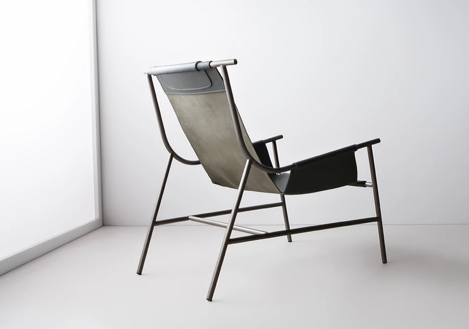 Poltrona Moka de costas.