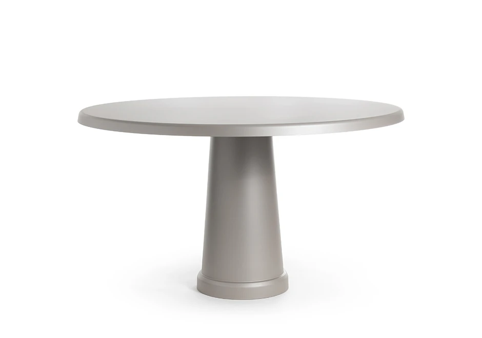 Mesa All-Round da marca Magis Design, na cor cinza.